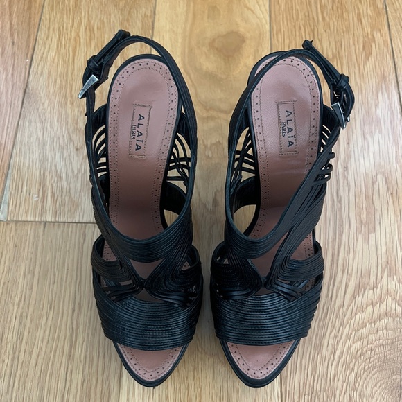 Alaïa Leather Slingback SandalsIT 38